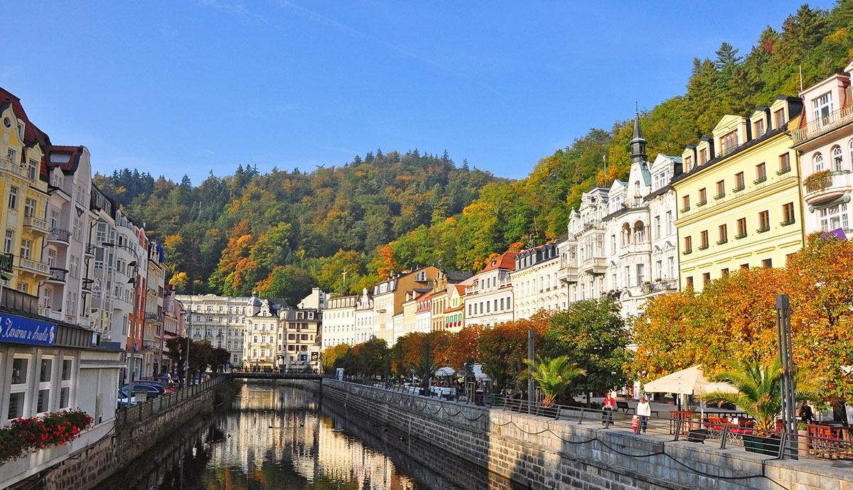 Stațiunea balneară Karlovy Vary → tratament plus odihnă