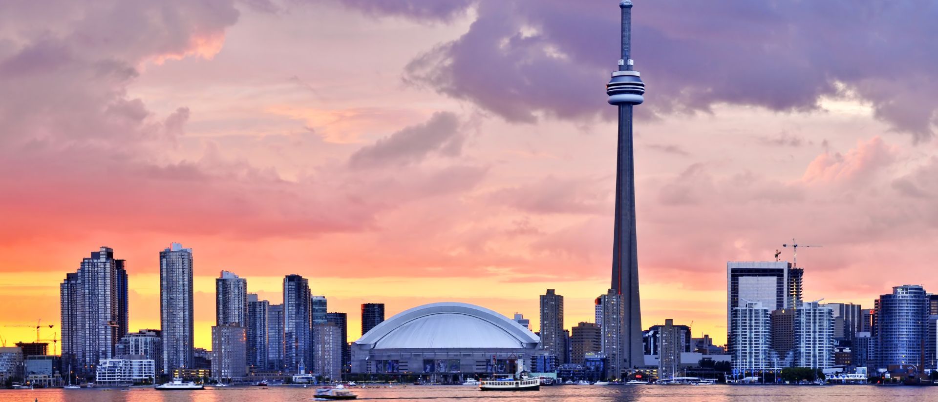 Zboruri spre Toronto – Cele mai bune tarife