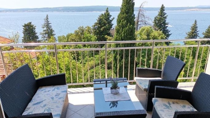 Rezervă Apartments Sara Lux, St. Stephen, Muntenegru, cu Voiaj International și planifică-ți sejurul într-un mod simplu și organizat.