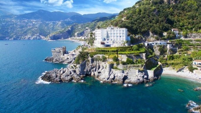 Rezervă Residence Due Torri, Maiori, Italia, cu Voiaj International și planifică-ți sejurul într-un mod simplu și organizat.