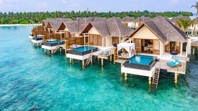 Rezervă Furaveri Island Resort Spa, Male, Maldive, cu Voiaj International și planifică-ți sejurul într-un mod simplu și organizat.